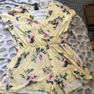 Floral print romper
